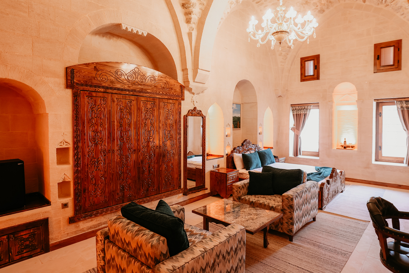 kasr-i-karikan-otel-oda-bittim