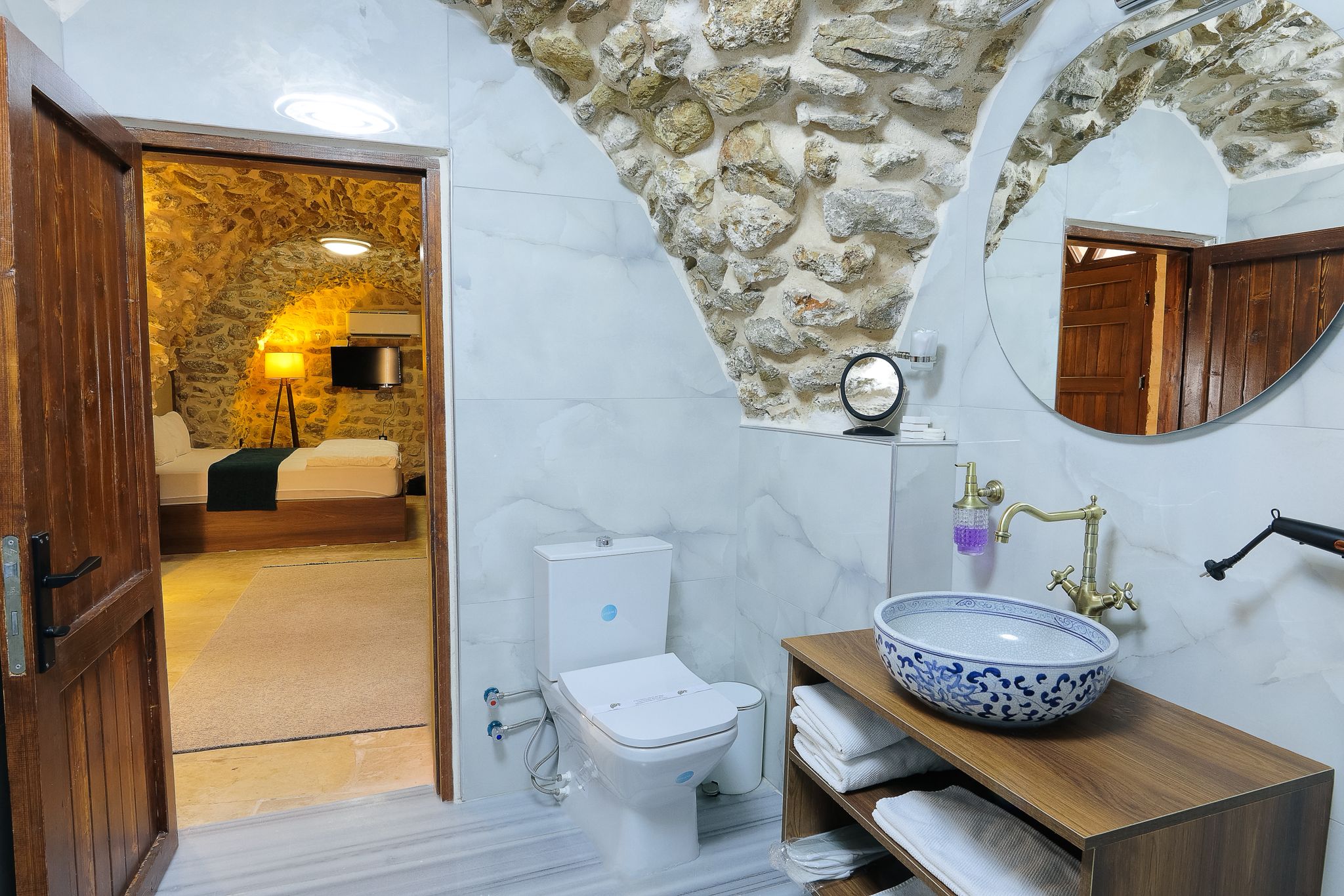 WhatsApp Image 2025-09-23 at 17.52.08 (2)